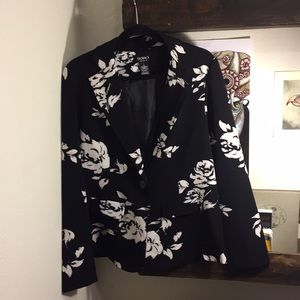Soho B&W Floral Blazer
